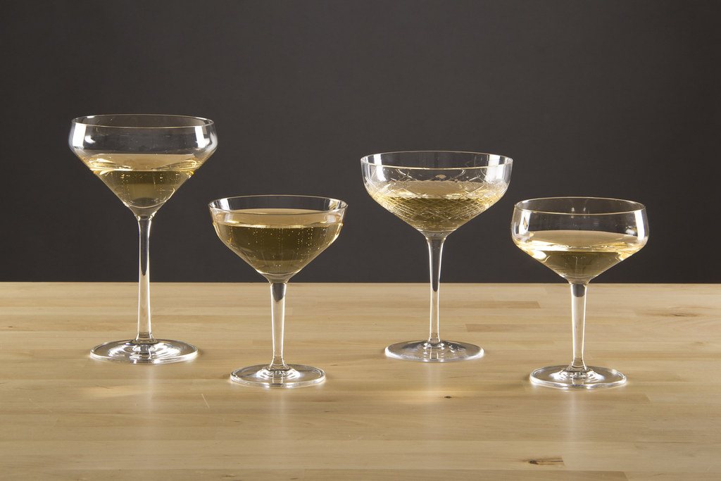 Coupes de champagne pour une nuit à deux
